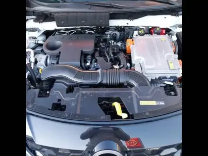 Photo 23 Nissan Juke  HYBRID 143