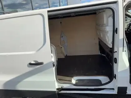 Photo 73 Nissan Primastar  FOURGON L1H1 2T8 2.0 DCI 130 S/S BVM