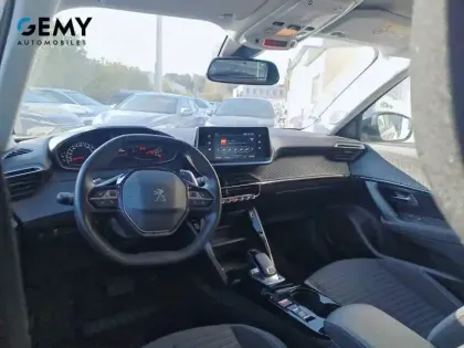 Photo 7 Peugeot 2008  PureTech 130 S&S EAT8