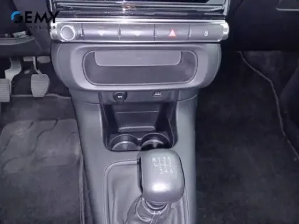 Photo 13 Citroën C3 Gén. III Ph2 Feel Nav 5