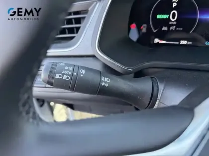 Photo 20 Renault Captur  E-Tech full hybrid 145 ch