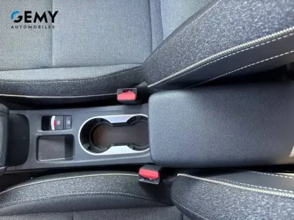 Photo 25 Renault Captur  E-Tech full hybrid 145 ch