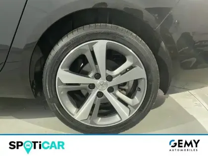 Photo 9 Peugeot 308  SW 1.2 PureTech 130ch S&S BVM6