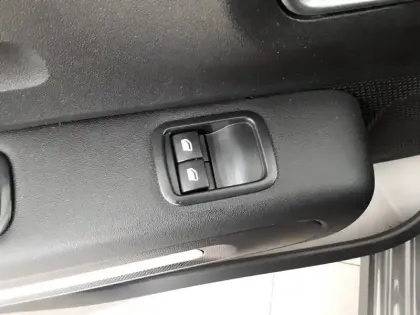 Photo 46 Citroën C3 Gén. III Ph2 Feel Pack 5