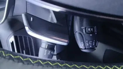 Photo 30 Peugeot 208  PureTech 130 S&S EAT8