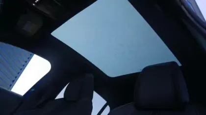 Photo 34 Peugeot 208  PureTech 130 S&S EAT8