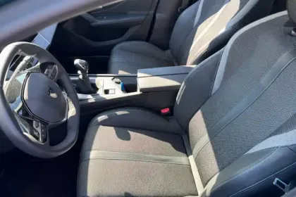 Photo 34 Peugeot 308  SW PureTech 130ch S&S BVM6