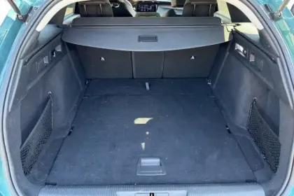 Photo 33 Peugeot 308  SW PureTech 130ch S&S BVM6