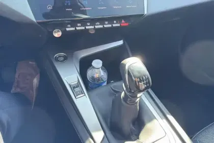 Photo 21 Peugeot 308 Gén. III Ph1 GT 5