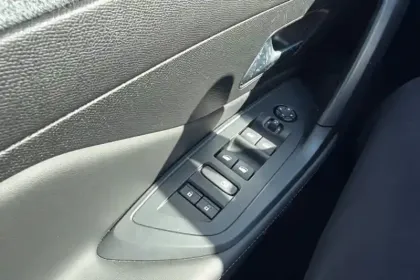 Photo 49 Peugeot 308  SW PureTech 130ch S&S BVM6