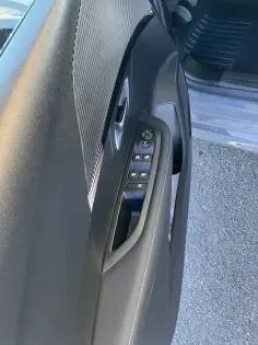 Photo 8 Peugeot 208  100 S&S BVM6