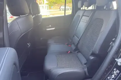 Photo 10 Mercedes GLB  200 d 8G-DCT