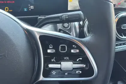 Photo 21 Mercedes GLB  200 d 8G-DCT