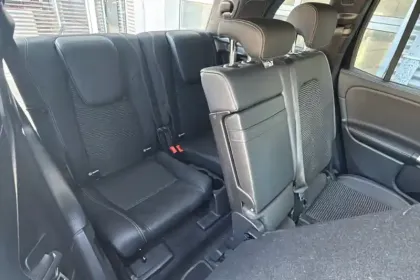 Photo 27 Mercedes GLB  200 d 8G-DCT