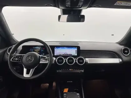 Photo 113 Mercedes GLB  200 d 8G-DCT