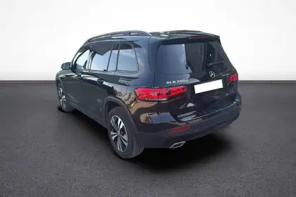 Photo 59 Mercedes GLB  200 d 8G-DCT