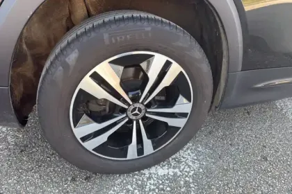 Photo 14 Mercedes GLB  200 d 8G-DCT