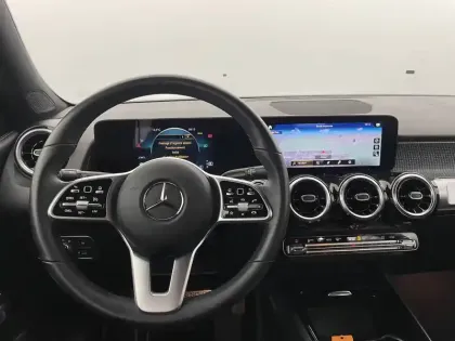 Photo 105 Mercedes GLB  200 d 8G-DCT