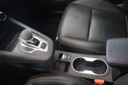 Photo 29 Renault Captur  E-Tech Plug-in 160