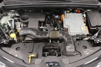 Photo 17 Renault Captur  E-Tech Plug-in 160