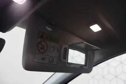 Photo 14 Renault Captur  E-Tech Plug-in 160