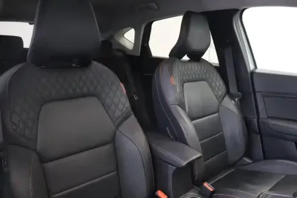 Photo 20 Renault Captur  E-Tech Plug-in 160