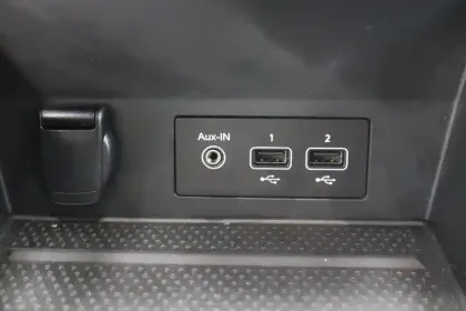 Photo 7 Renault Captur  E-Tech Plug-in 160