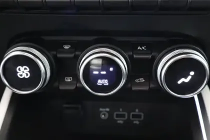 Photo 34 Renault Clio  TCe 130 EDC FAP