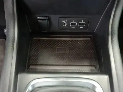 Photo 24 Renault Captur  TCe 100 GPL - 21