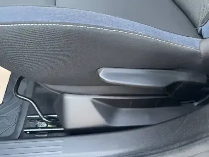 Photo 21 Dacia Duster  Hybrid 140