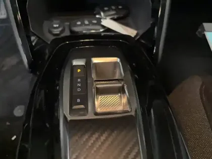 Photo 8 Peugeot 208  Electrique 50 kWh 136ch