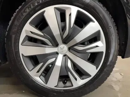 Photo 14 Peugeot 208  Electrique 50 kWh 136ch