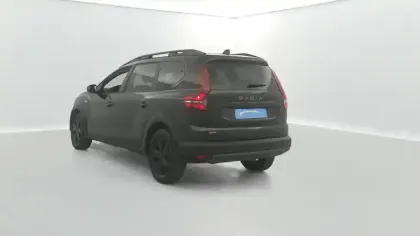 Photo 50 Dacia Jogger  Hybrid 140 7 places GSR2