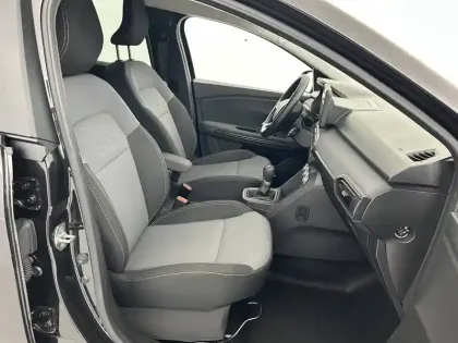Photo 72 Dacia Jogger  Hybrid 140 7 places GSR2