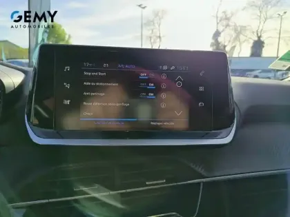 Photo 20 Peugeot 2008  PureTech 130 S&S EAT8