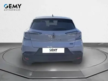 Photo 38 Renault Captur  E-Tech full hybrid 145 ch