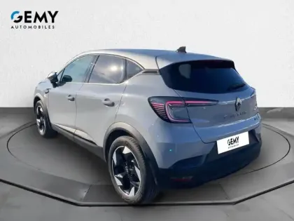Photo 23 Renault Captur  E-Tech full hybrid 145 ch