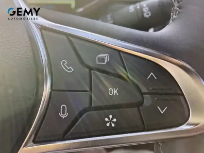 Photo 49 Renault Captur  E-Tech full hybrid 145 ch