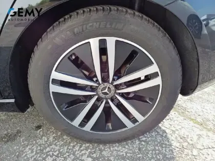 Photo 10 Mercedes Classe B  180 d 8G-DCT