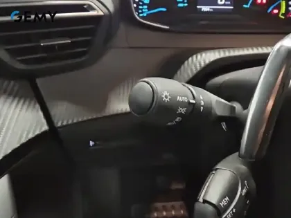 Photo 15 Peugeot 2008  Hybrid 145 e-DCS6