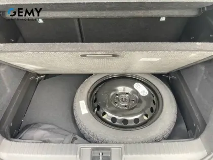 Photo 11 Renault Captur  E-Tech full hybrid 145 ch