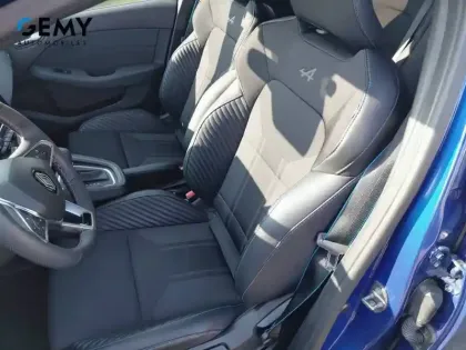 Photo 13 Renault Clio  E-Tech full hybrid 145