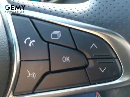 Photo 19 Renault Clio  E-Tech full hybrid 145