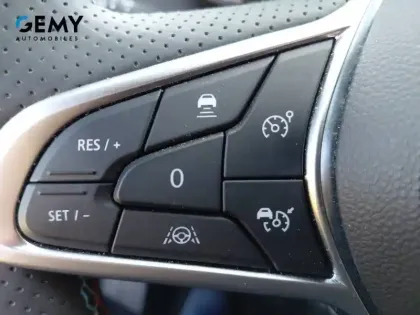 Photo 18 Renault Clio  E-Tech full hybrid 145