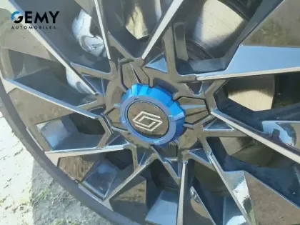 Photo 15 Renault Clio  E-Tech full hybrid 145