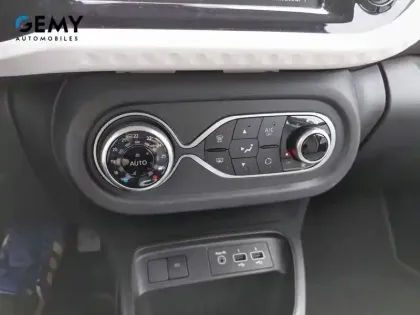 Photo 41 Renault Twingo  III E-Tech