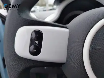 Photo 35 Renault Twingo  III E-Tech