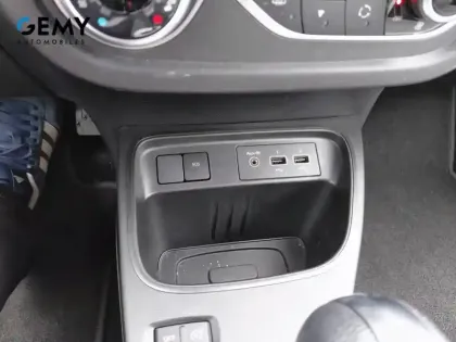 Photo 42 Renault Twingo  III E-Tech