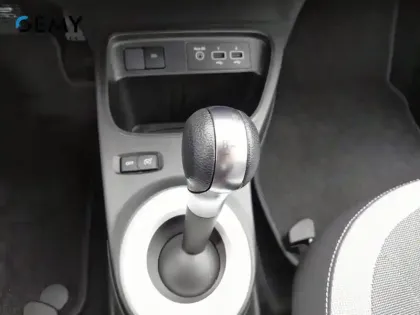 Photo 65 Renault Twingo  III E-Tech