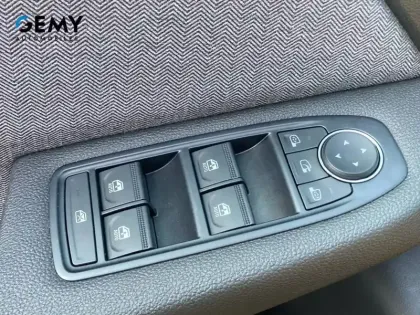 Photo 16 Renault Clio  Eco-G 100 ch GSR2